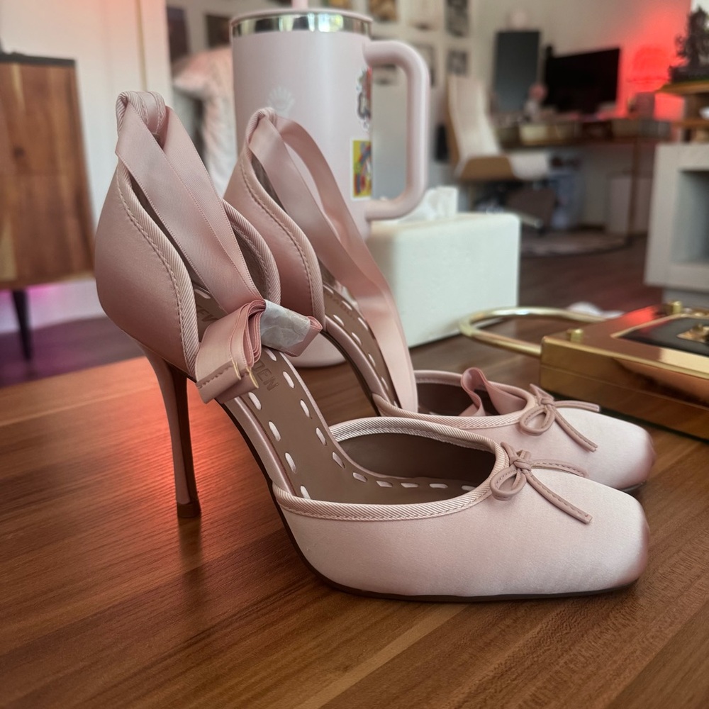 STEVE MADDEN Larina Ballerina Pink Silk Satin Pointe Toe Ankle Tie Stiletto Heel - Picture 7 of 14